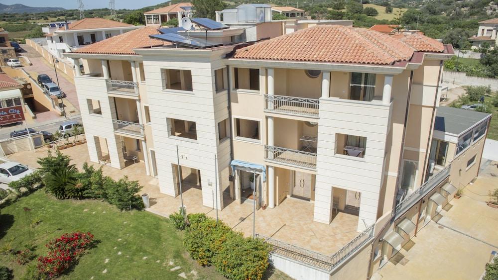 Olbia City Hotel Екстериор снимка
