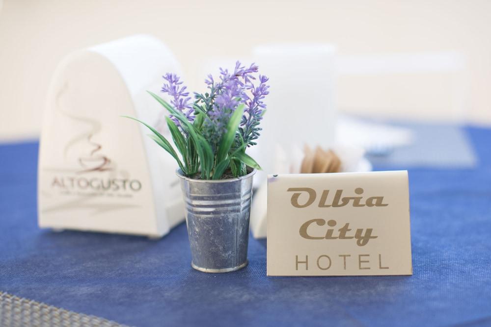 Olbia City Hotel Екстериор снимка